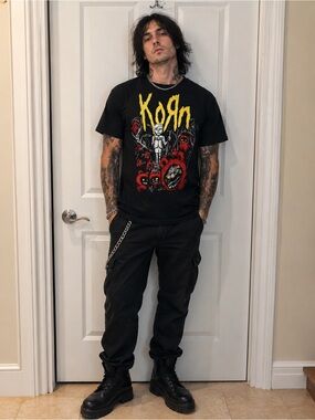 Euc Korn Pagan Ceremony Graphic Tee - Size Small - Munk One Art